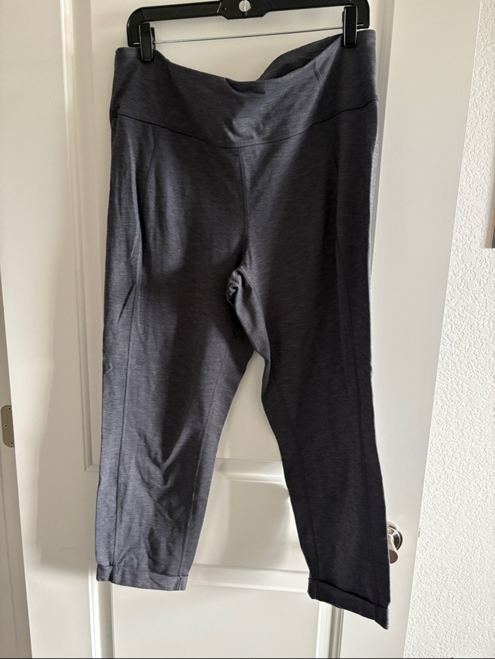 Lucy Dark Gray High-Waist Active Capri Leggings